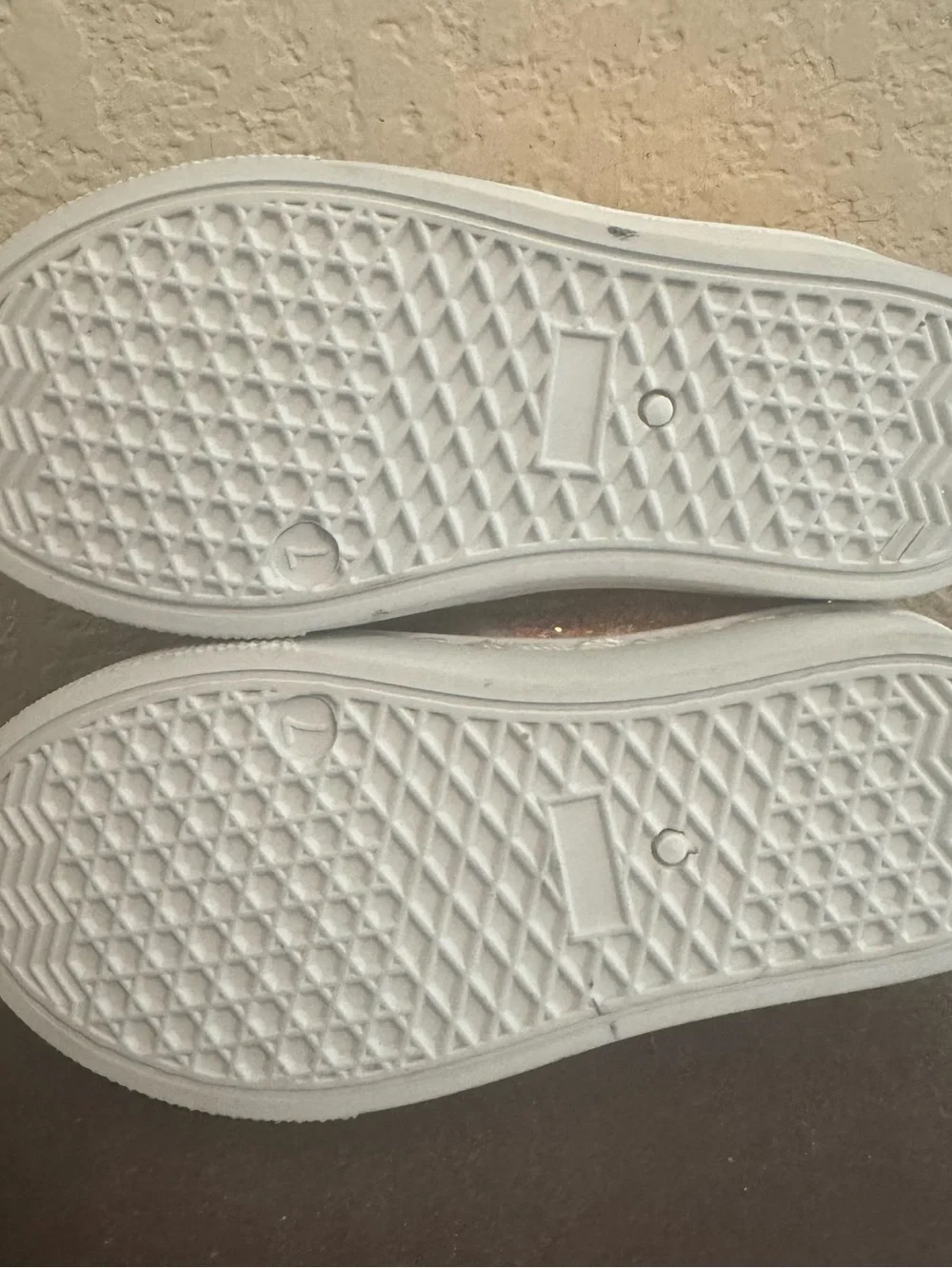 NWT K Kom Forme Unicorn Sneakers